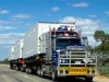 Australie : road train sur la route