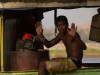 Madagascar - descente de la rivière Tsiribihina : scène de vie